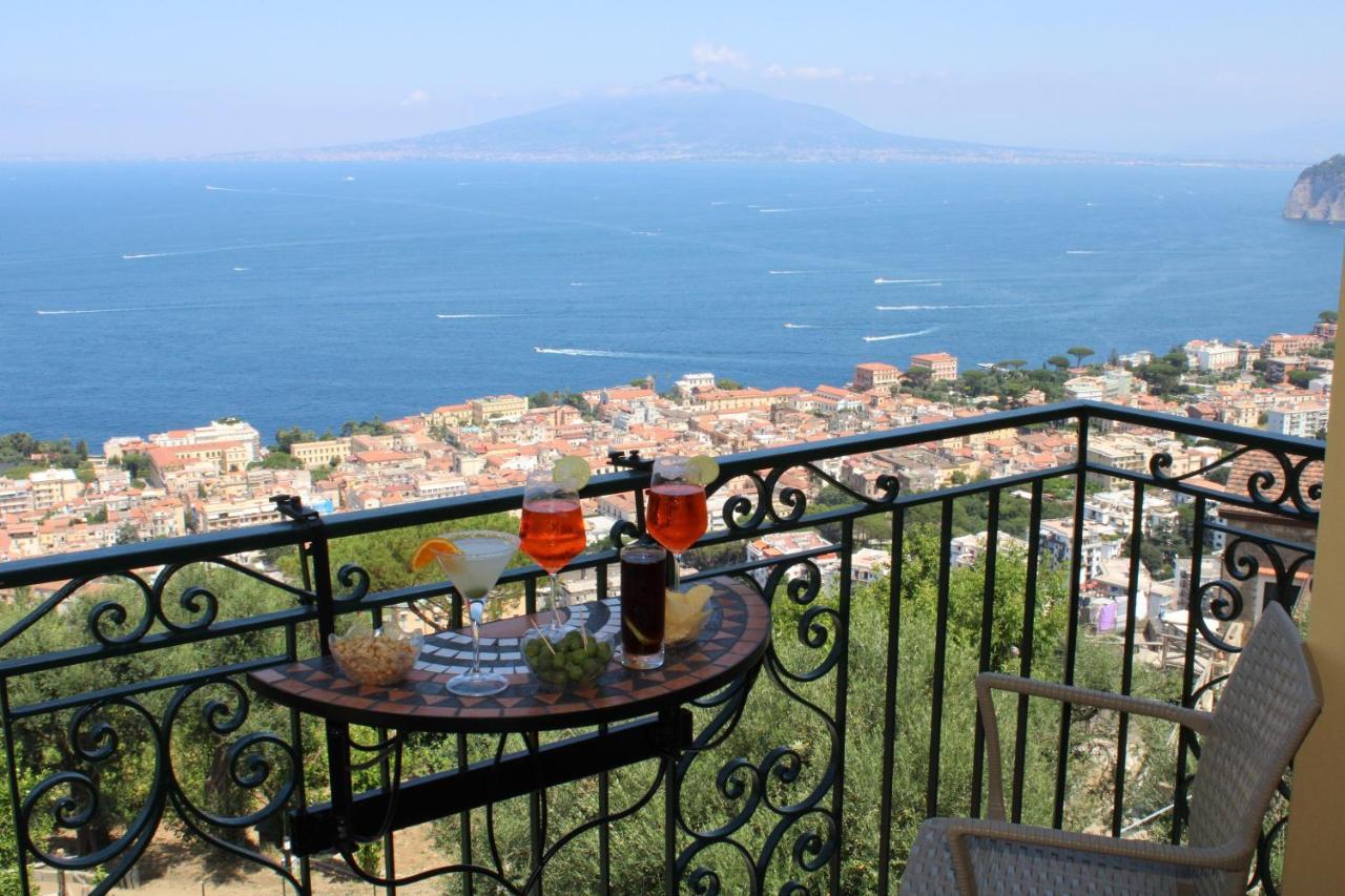 Casa Vacanze Chery Sorrento Exteriör bild
