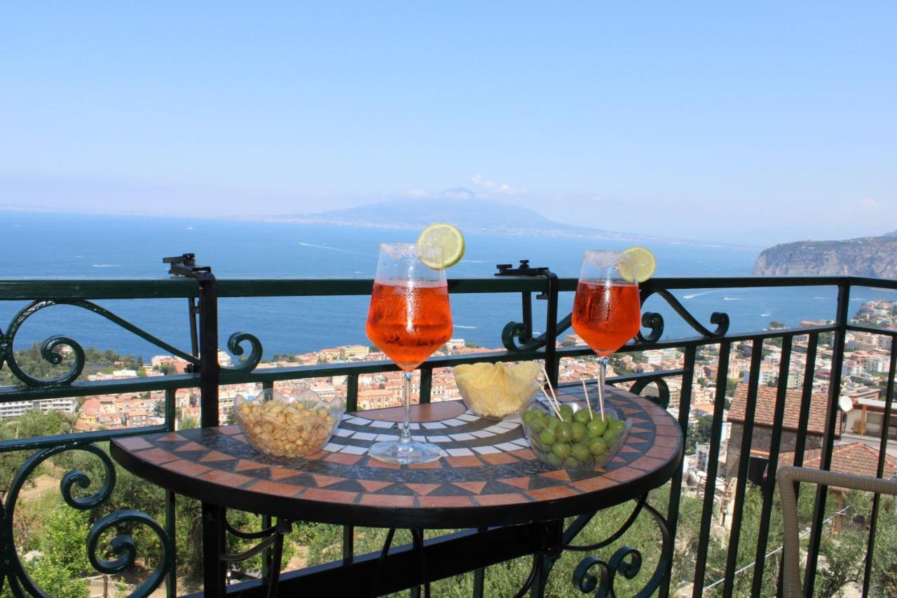 Casa Vacanze Chery Sorrento Exteriör bild