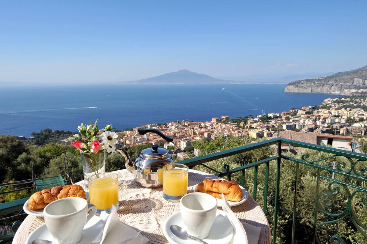 Casa Vacanze Chery Sorrento Exteriör bild