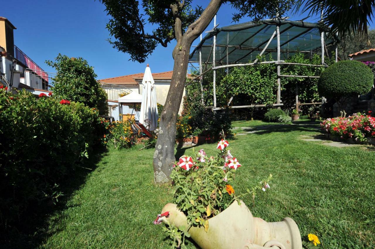 Casa Vacanze Chery Sorrento Exteriör bild